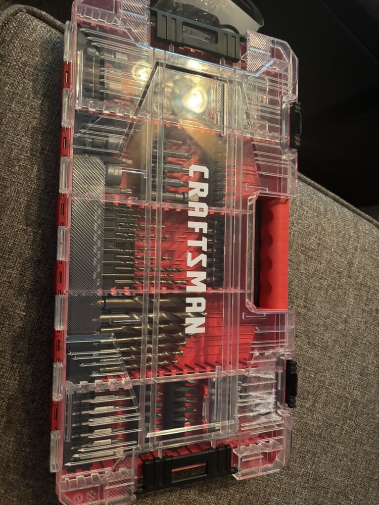 Craftsman 150 Piece Drill Bit And Drill Driver Set