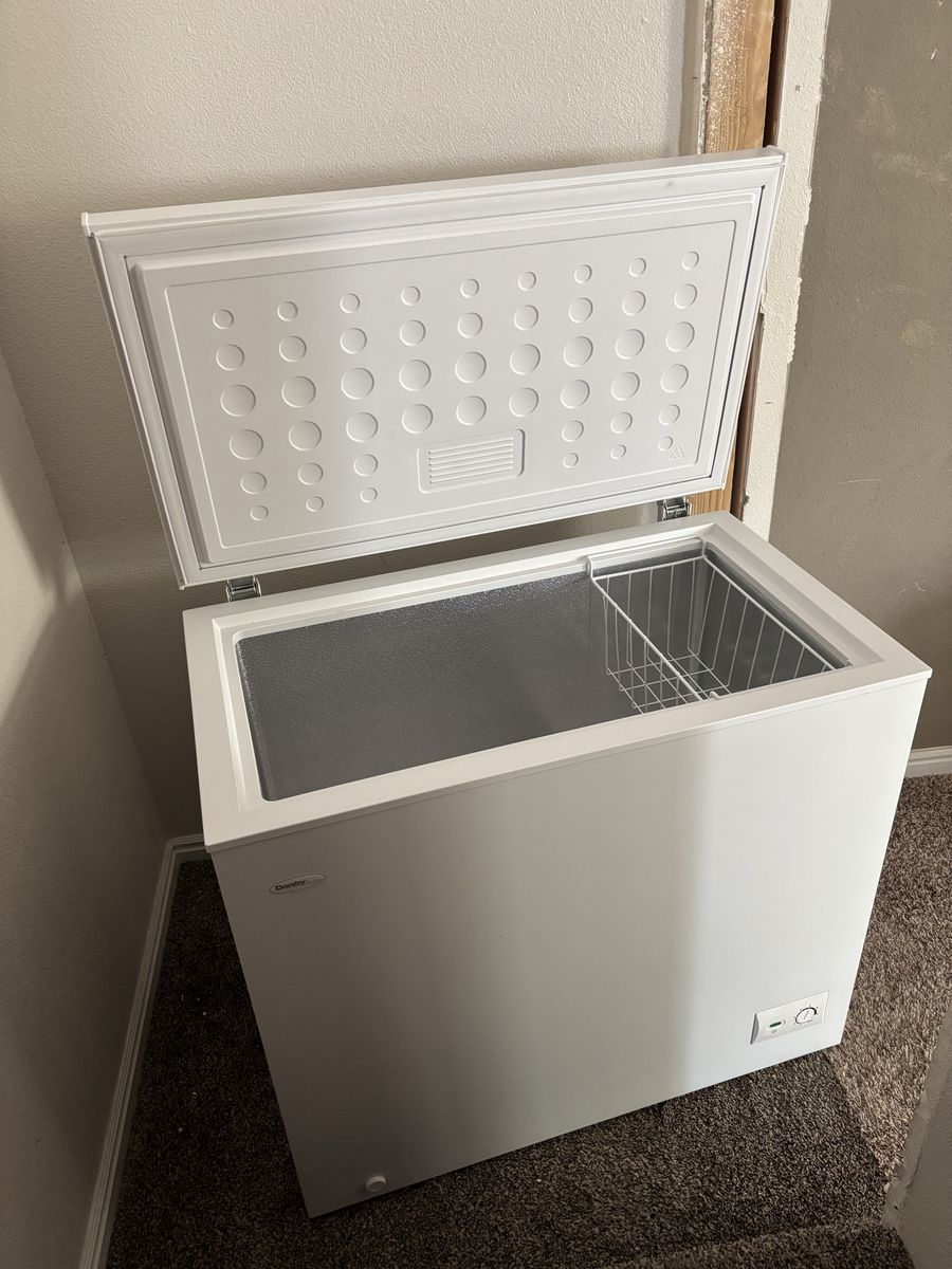 Danby 7 ft³ Chest Freezer