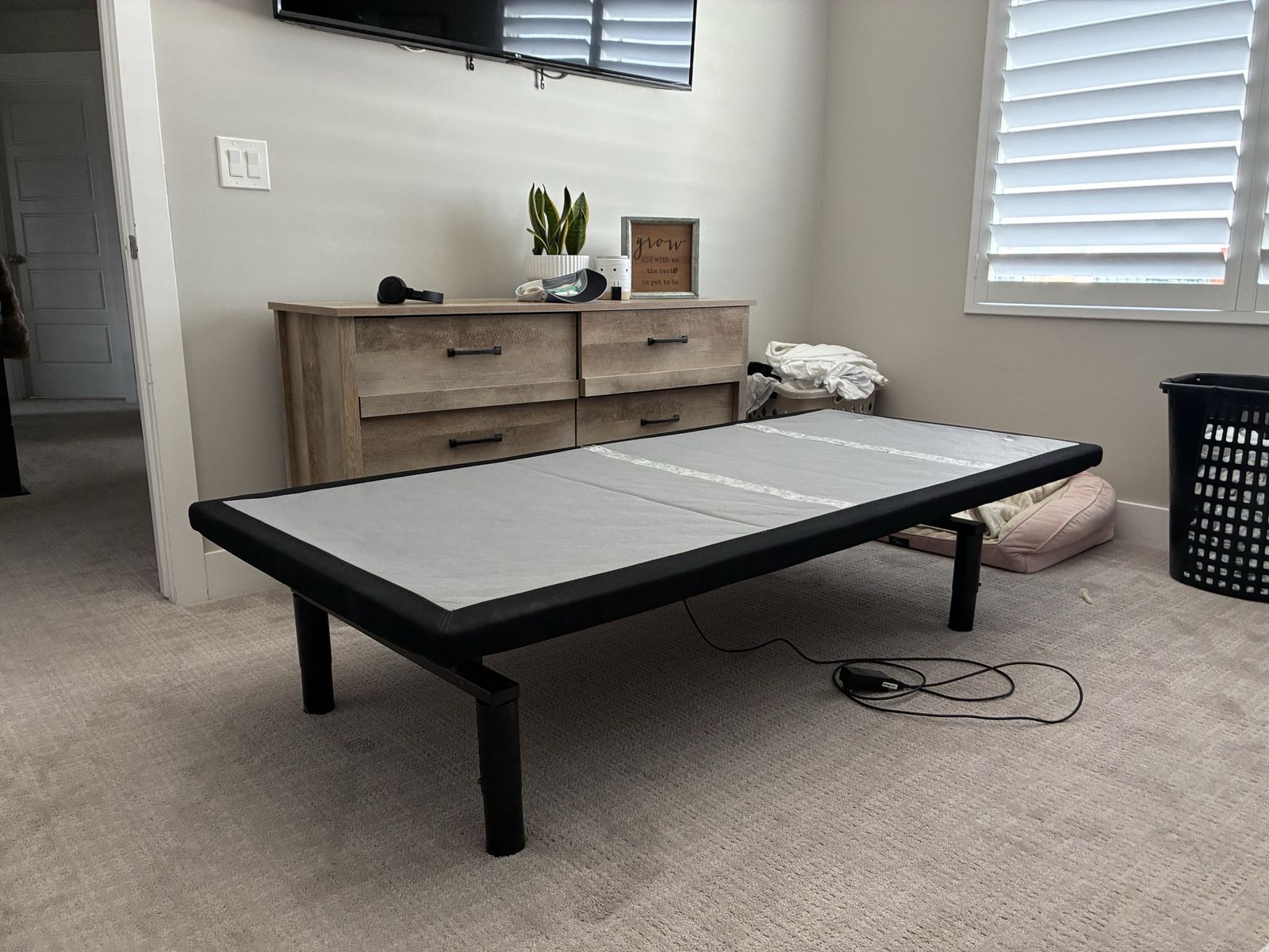 Adjustable Bedframe - Split King Or 2 Twins