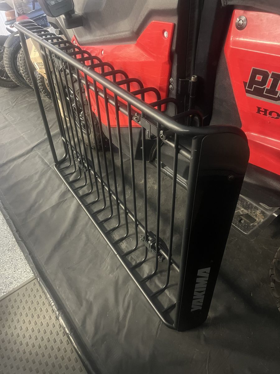 Yakima load warrior roof cargo basket with extension 