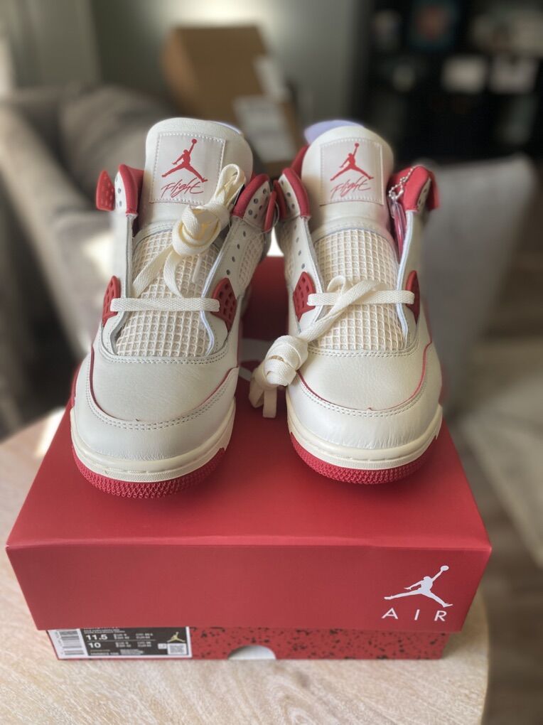 Jordan 4 Valentines Size M10