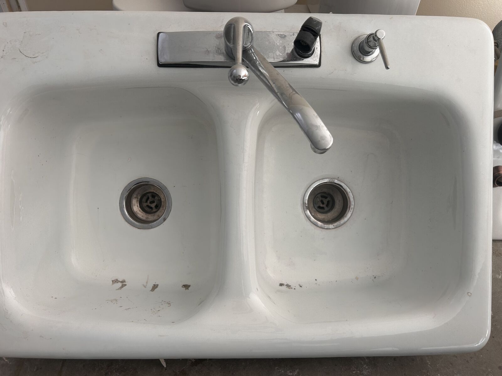 FREE Double Sided Sink