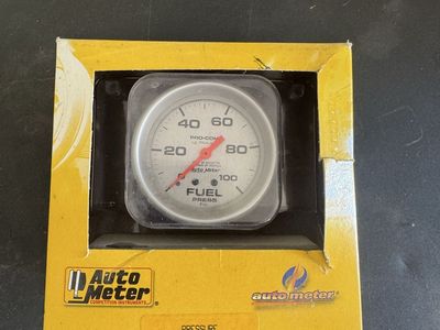 Auto meter fuel pressure gauge
