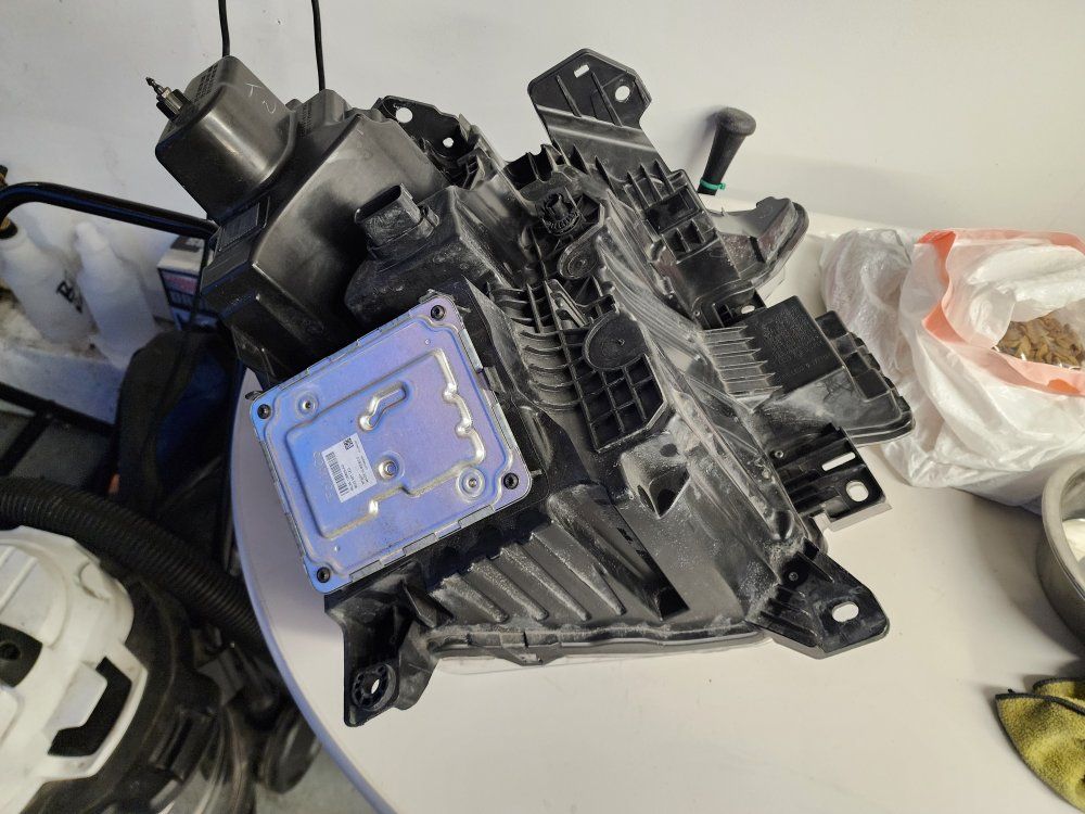 Main image 5