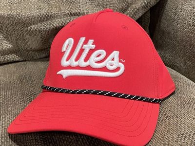 LIKE NEW Red Utah Utes SnapBack Hat