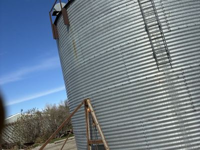 Grain silo