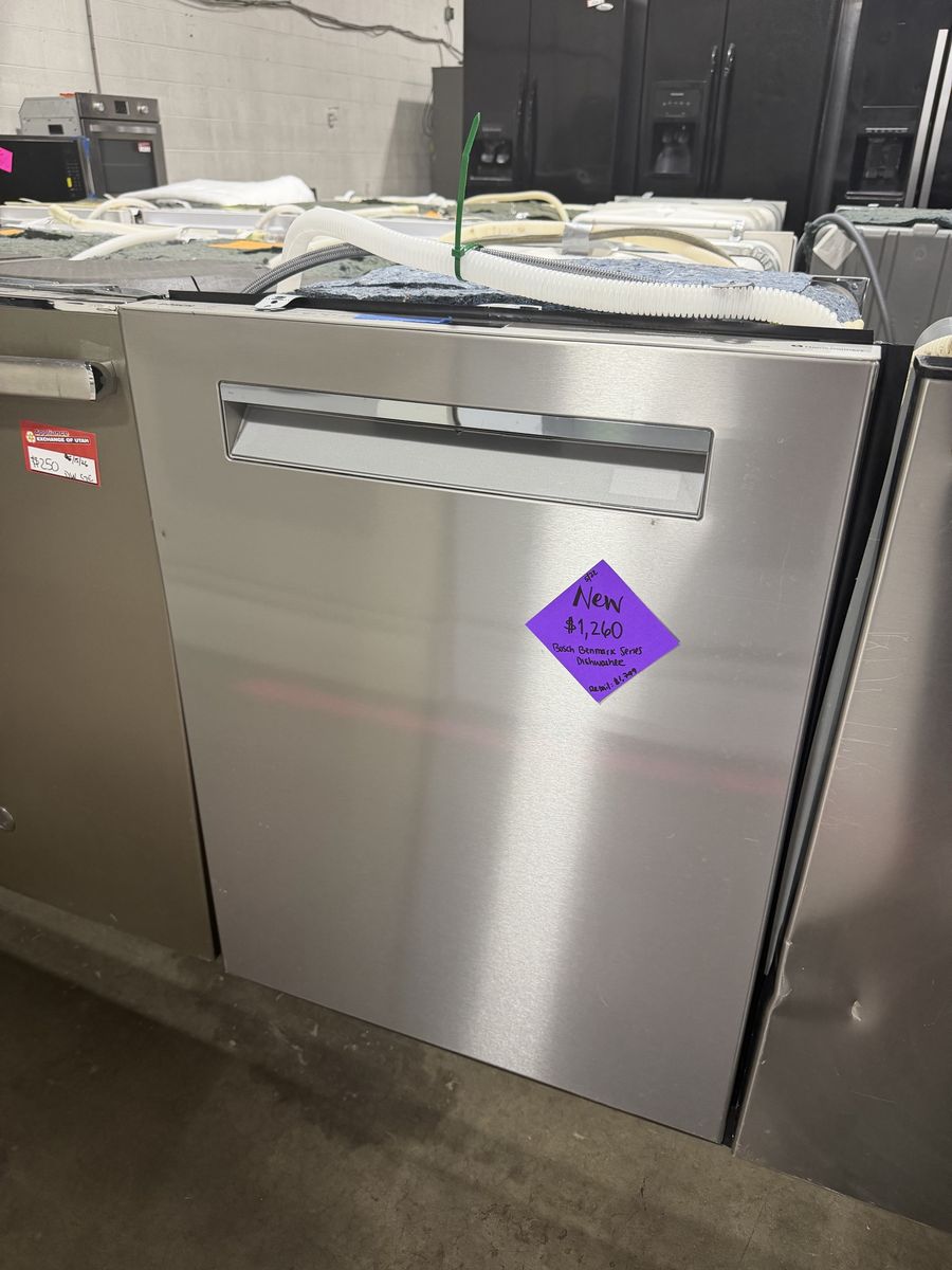Brand New Bosch Benchmark Series Dishwasher - Stainless Steel