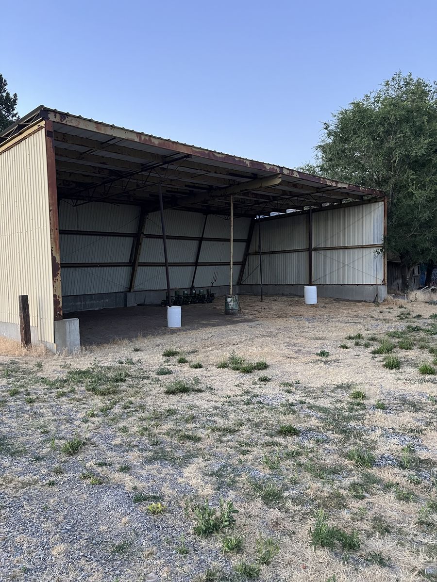 Storage Outdoor/Enclosed 
