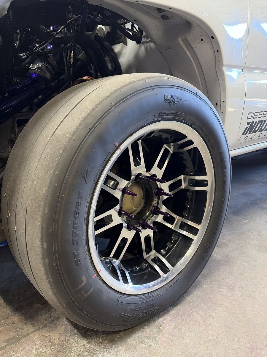 Mickey Thompson ET Street R Drag Tires 305/45R18 8x6.5