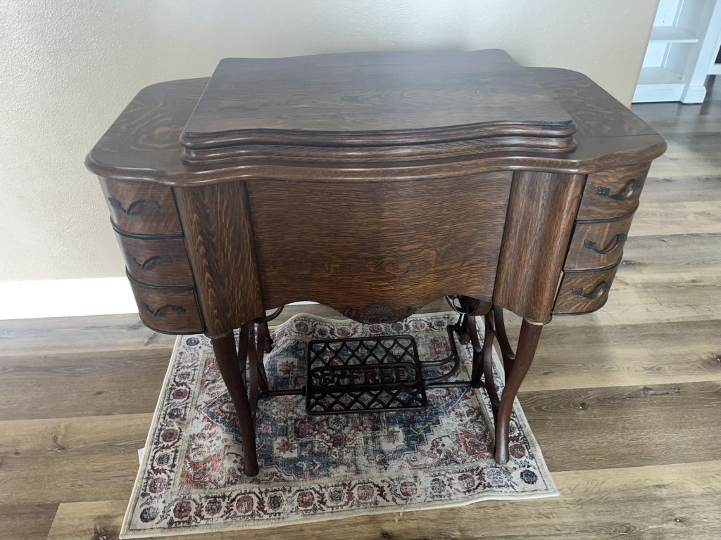 Main image 3