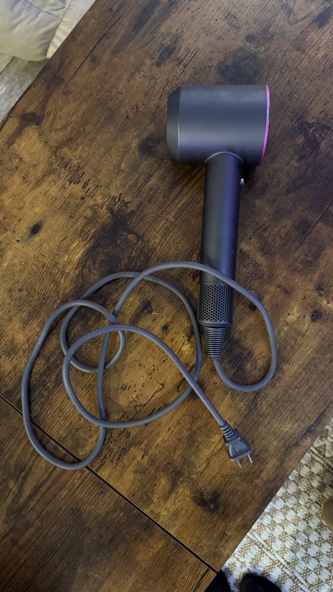 Hair dryer (not a Dyson but works with Dyson attachments)