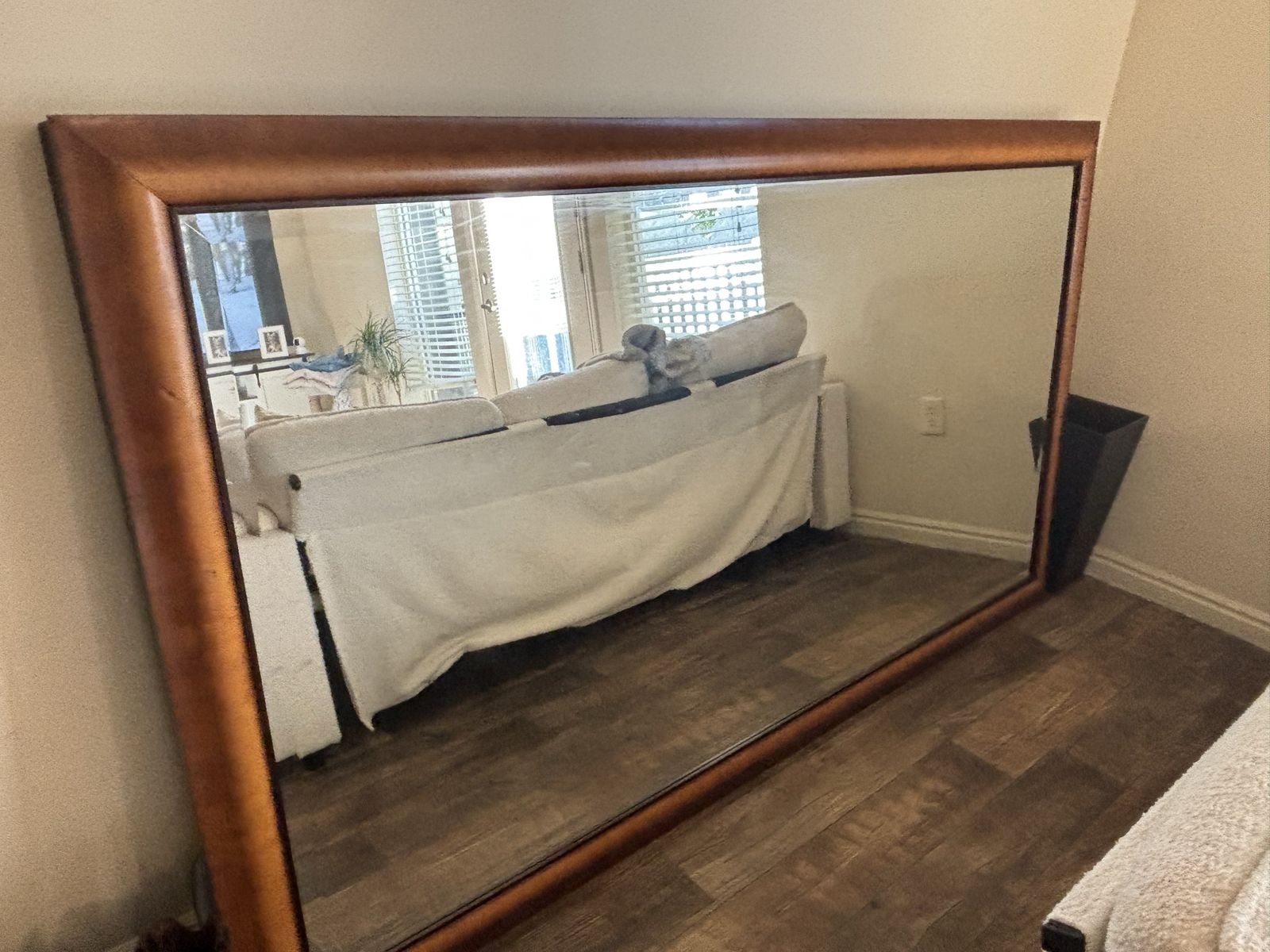 Large Elegant 8”x 4” Mirror