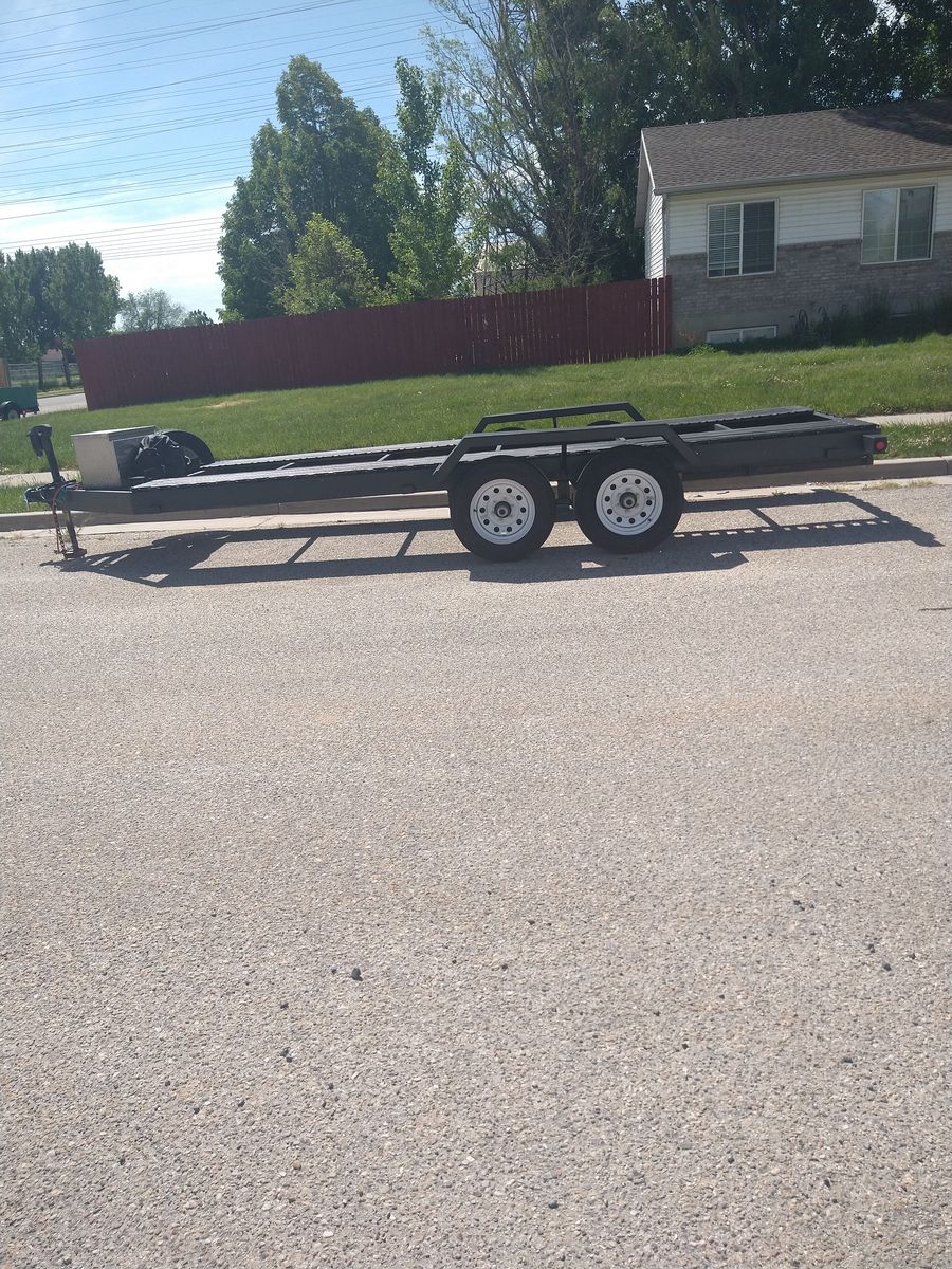 16 foot Car Hauler w/Winch