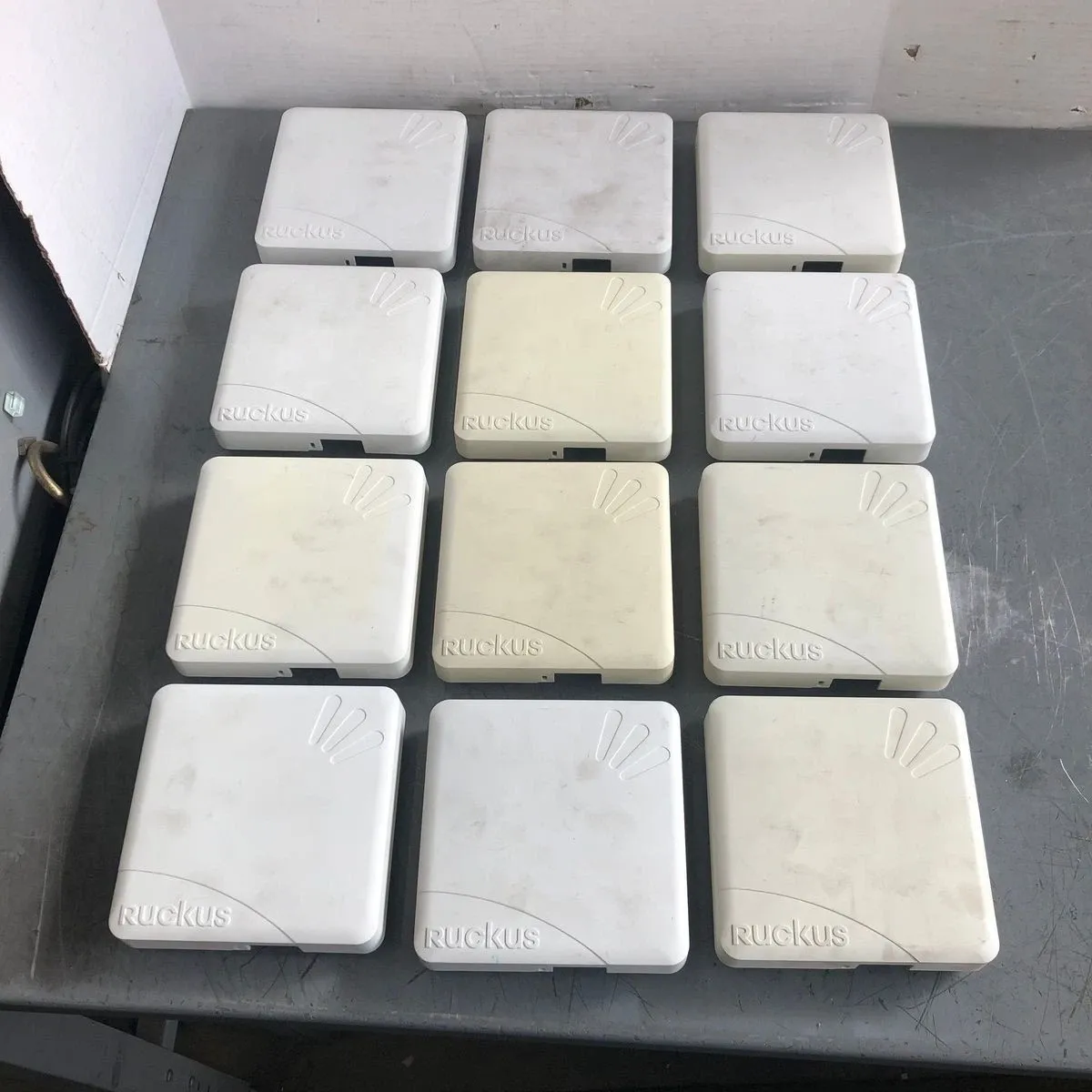 Lot of 12 Ruckus Zoneflex 7372 Dual-Band Wireless Access Points