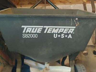 true Temper sb2000 Fertilizer Spreader
