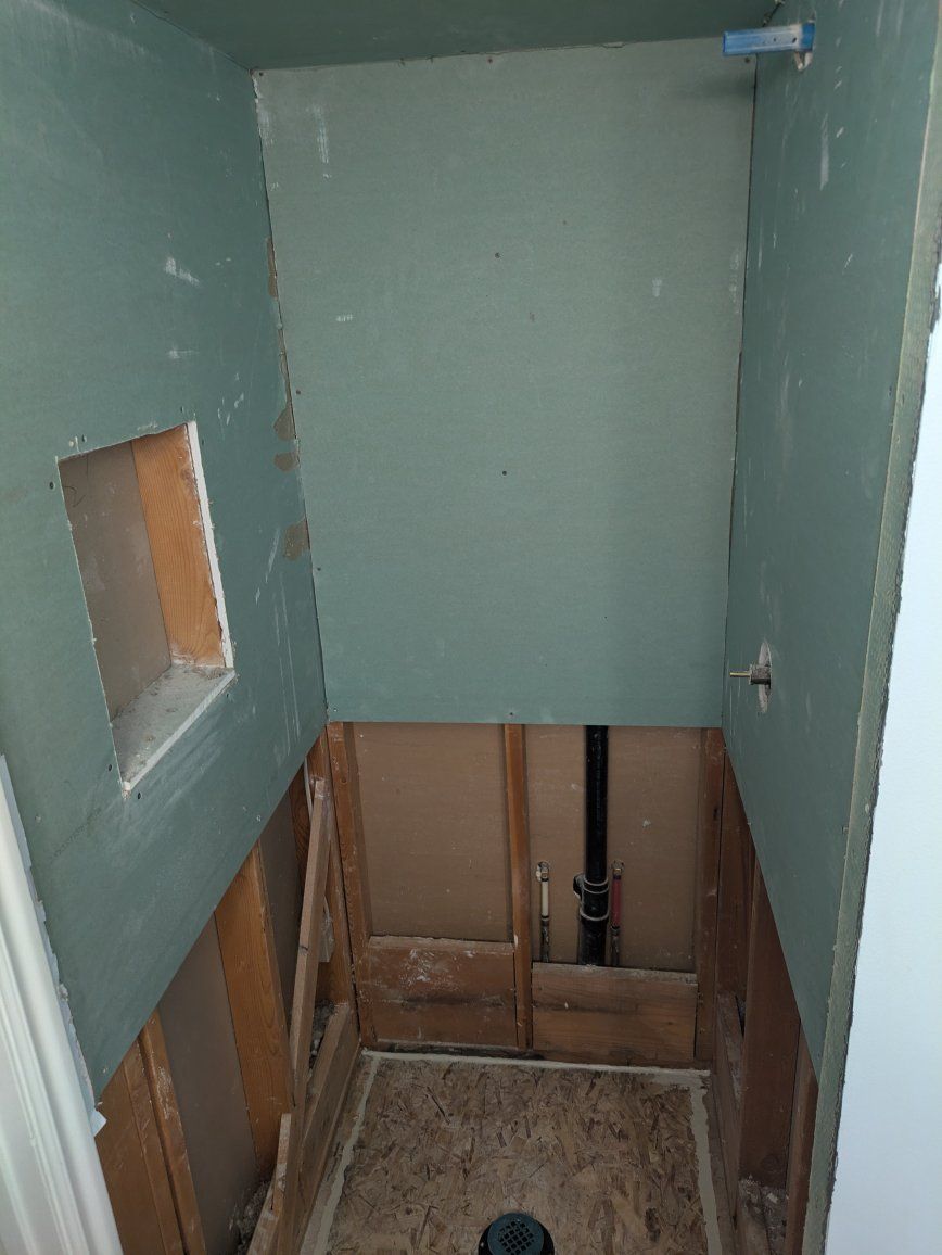 Main image 28