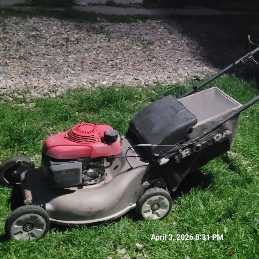Honda lawn mower self propelled