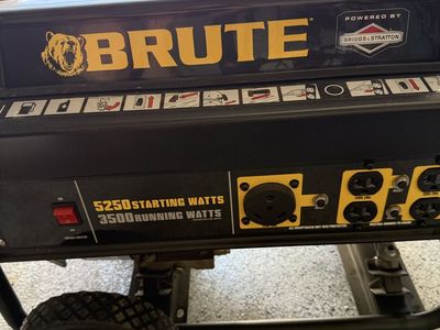 Brute 5250/3500W Portable Generator Powered by Briggs & Stratton