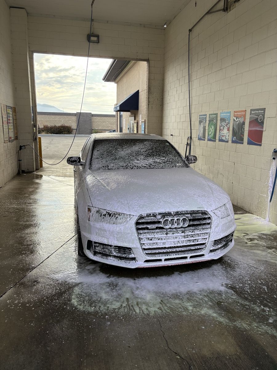 2015 Audi A4 2.0T quattro Premium Plus