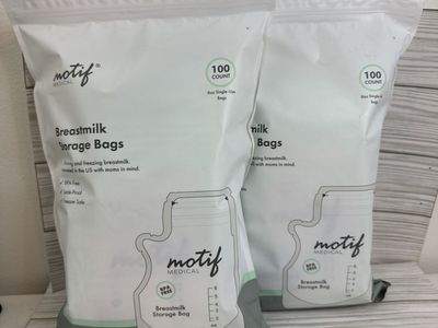 2 x 100 count unopened Motif breastmilk storage bags