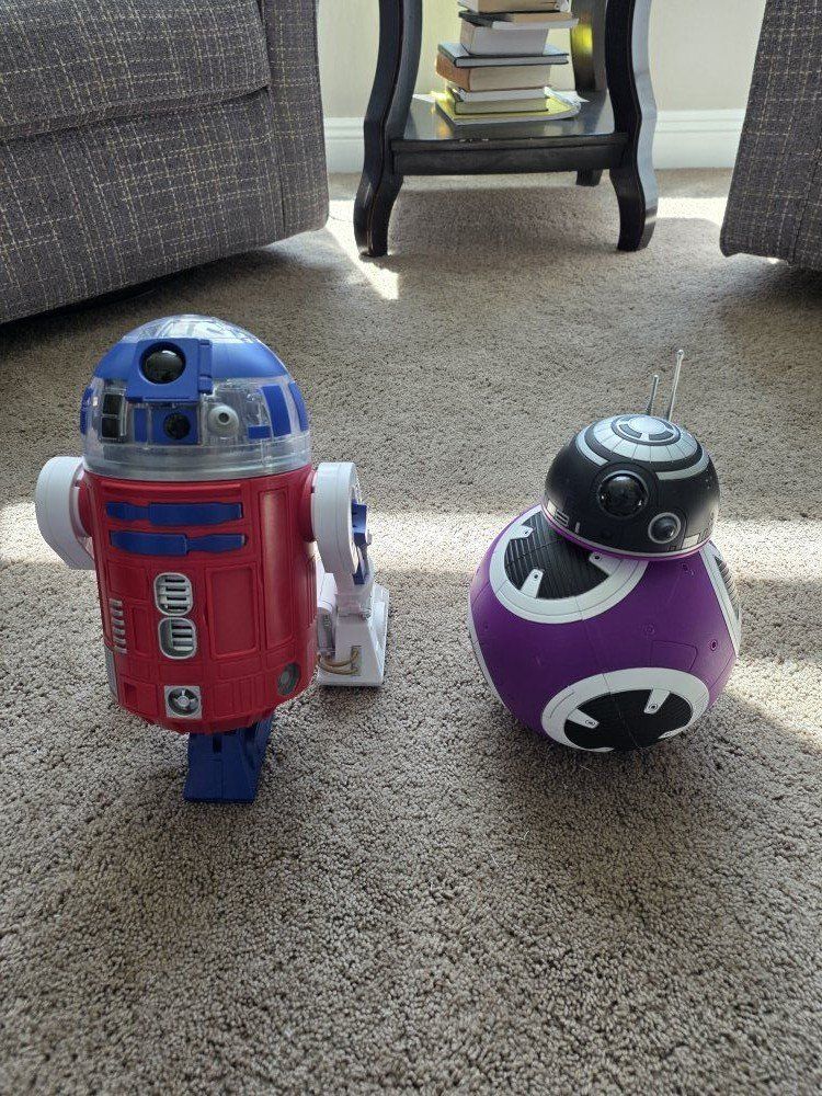 Star Wars Galaxy's Edge Droids