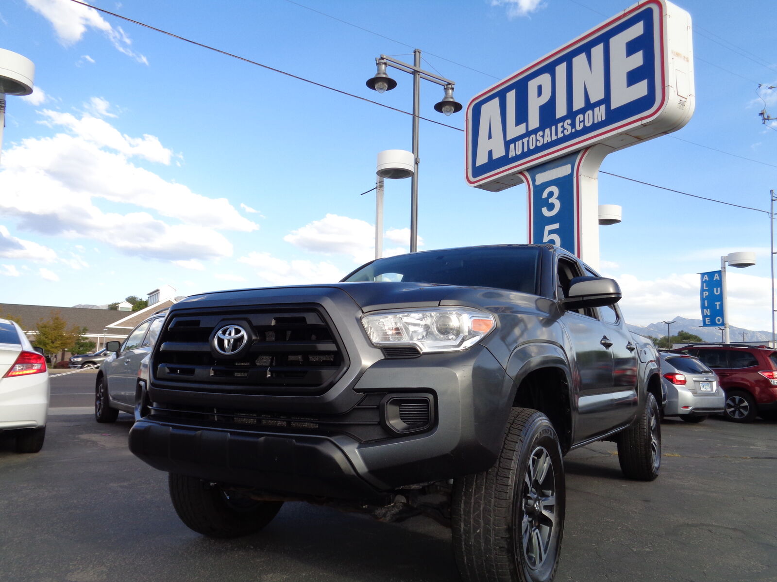 2017 TOYOTA TACOMA SR V6