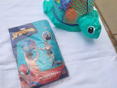 Inflatable Pool Toys Lot - Marvel Spider-Man Beach Ball and Turtle Sprinkler / Float