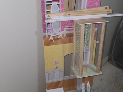 3ft tall Kidcraft Doll house