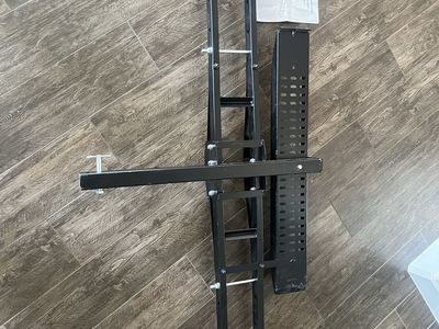 Hitch mount motorcycle carrier 500lbs like new!