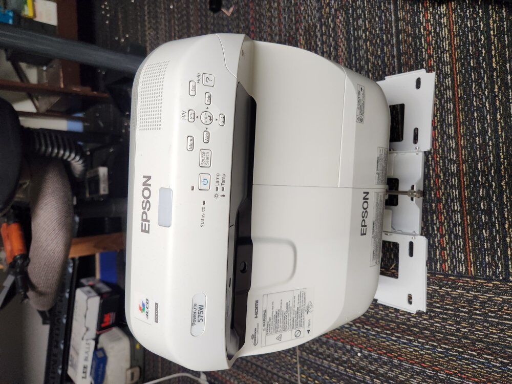 Epson power lite 575w projector