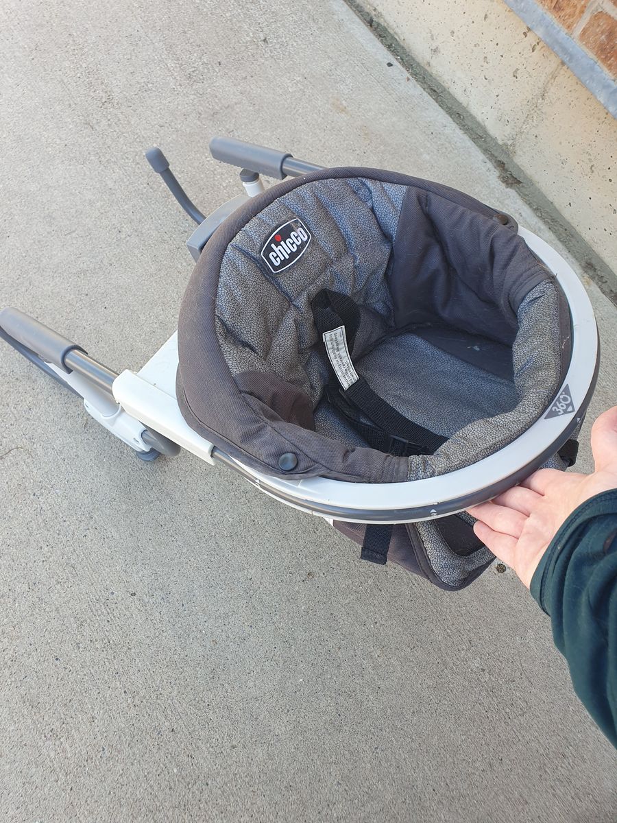 Chicco Baby 360 portable high chair