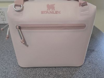 Stanley Rose Quartz Lunch Bag