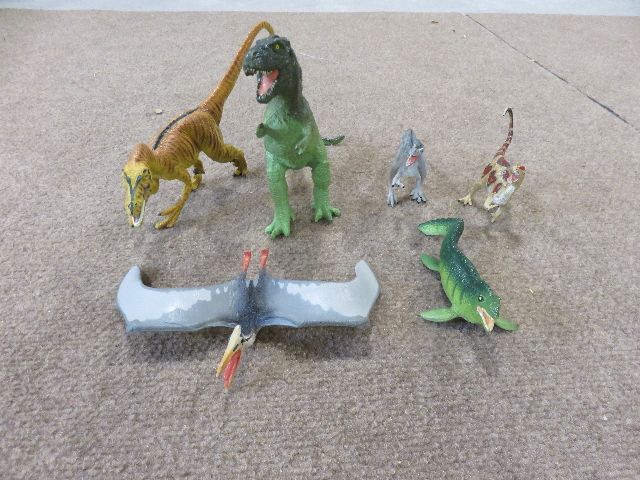 LOT OF 6 DINOSAURS - HIGH QUALITY AND DETAIL FIGURES MADE BY CARNEGIE SAFARI LIMITED