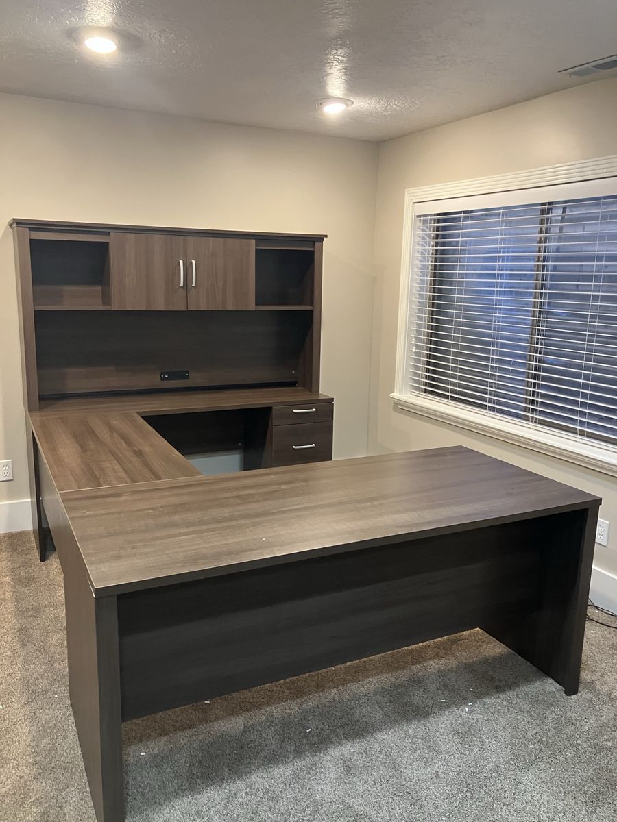 Wooden U-Shaped / L-Shaped Executive Office Desk with Hutch and Drawers