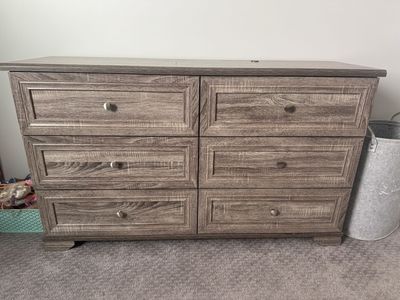 6-Drawer Weathered Oak Dresser
