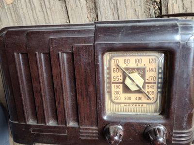 Table radio-5 tube