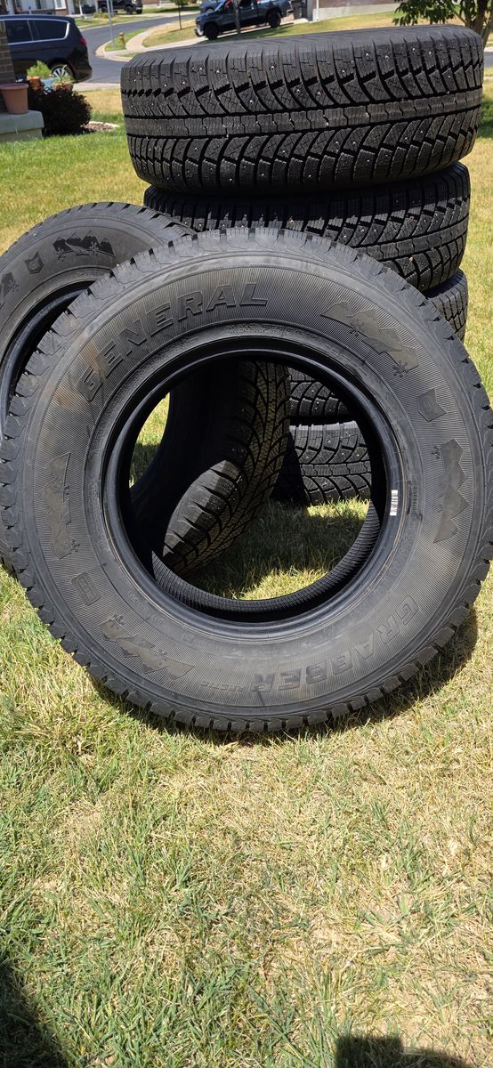 6 Studded General Grabber Arctic Winter Tires 265/70R17