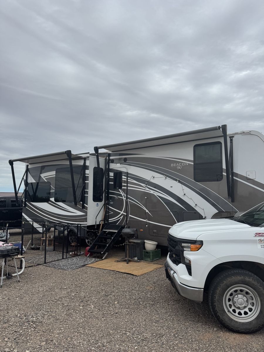 2022 Van Leigh 34rlb 2022 VanLeigh Beacon Luxury Fifth Wheel – Impeccable Condition (Tiffin Craftsmanship)