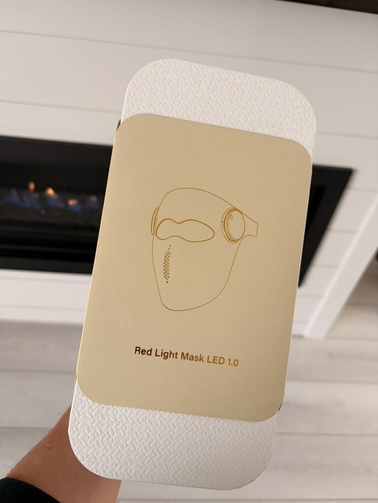 Red Light Therapy Face Mask