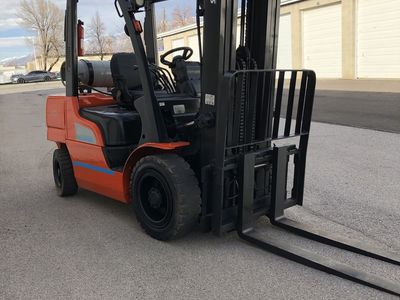 2018 Nissan UNICARRIERS 60 Propane Forklift