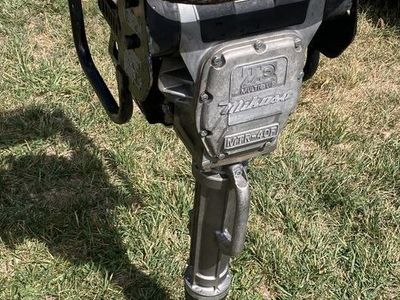 Mikasa MTR-40F Narrow Foot Jumping Jack Compactor Tamper Rammer