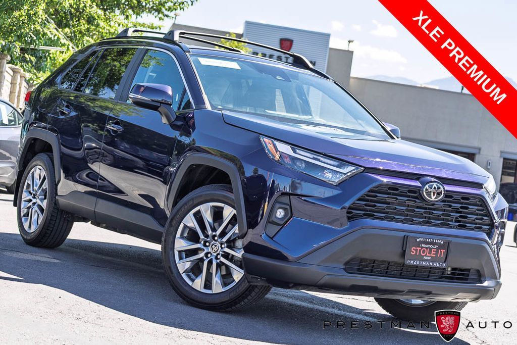 2022 Toyota RAV4 XLE Premium