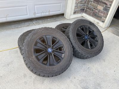 35x12.50x20 Toyo R/T And Wheels