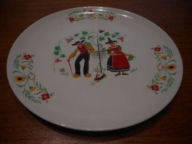 Set of vintage dinnerware for sale