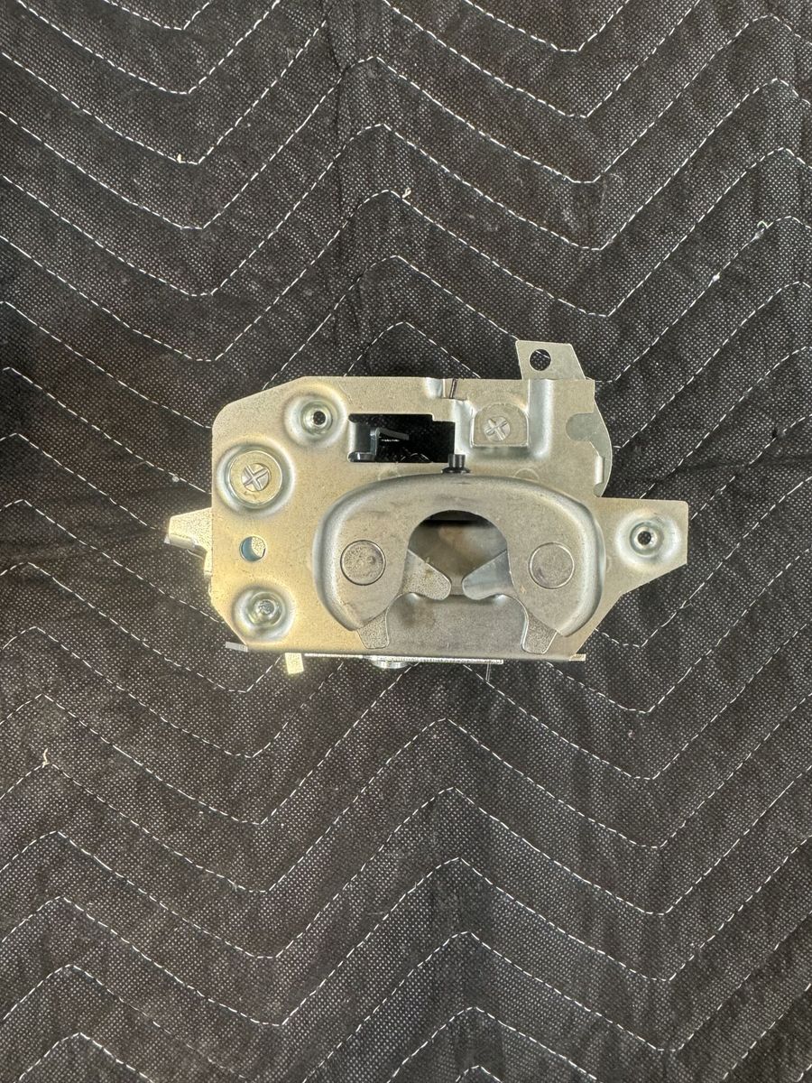 Bronco Door Latch LH
