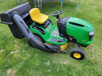 john deere riding lawn mower