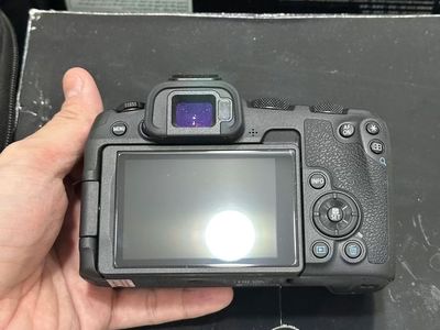 R8 camera