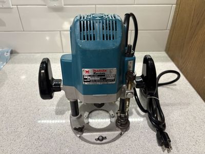 Makita 3612BR Plunge Router 14A
