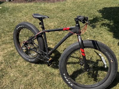 Northrock XC00 Fat Tire Bike. 26” rims.
