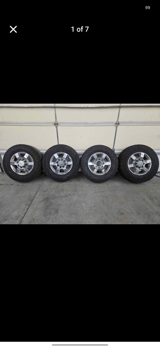 lt 275/70R18 any gmc or Chevy 8x180 tires brand new only 30 miles used